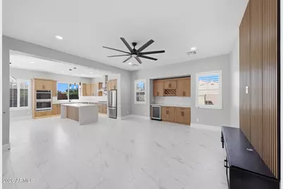 8001 W San Juan Avenue, Glendale, AZ 85303 - Photo 8