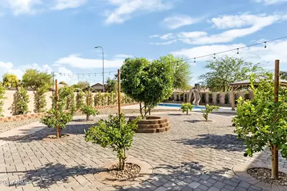 5739 W Seldon Lane, Glendale, AZ 85302 - Photo 42