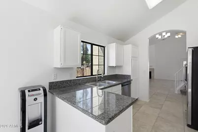 7630 S Bonarden Lane, Tempe, AZ 85284 - Photo 12