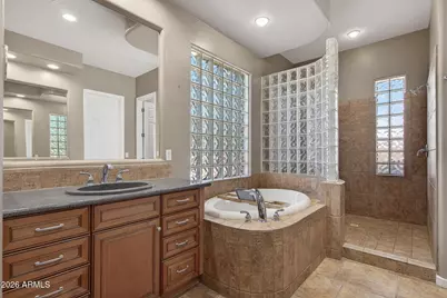 14582 W Wilshire Drive, Goodyear, AZ 85395 - Photo 18