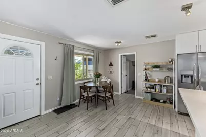 720 E Carol Avenue, Phoenix, AZ 85020 - Photo 8