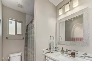 720 E Carol Ave, Phoenix, AZ 85020 - Photo 16