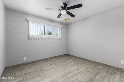 3137 N 37th Drive, Phoenix, AZ 85019 - Photo 12