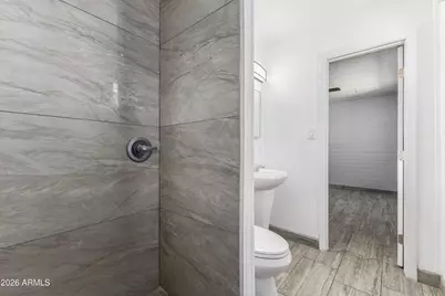 3137 N 37th Drive, Phoenix, AZ 85019 - Photo 8