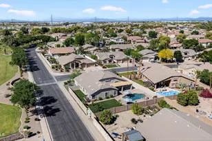 709 E Prescott Dr, Chandler, AZ 85249 - Photo 74