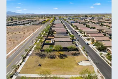 17639 W Country Club Terrace, Surprise, AZ 85387 - Photo 32