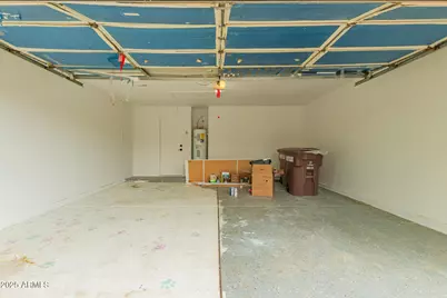 8559 W Sunnyslope Lane, Peoria, AZ 85345 - Photo 4