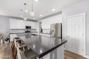 10052 W Foothill Dr, Peoria, AZ 85383 - Photo 12