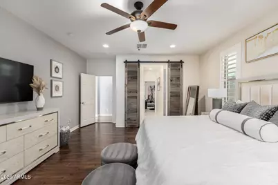 10052 W Foothill Drive, Peoria, AZ 85383 - Photo 16