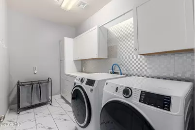 10052 W Foothill Drive, Peoria, AZ 85383 - Photo 24