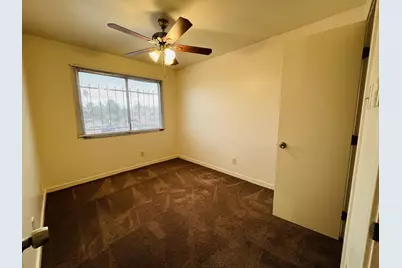 5041 N 40th Avenue, Phoenix, AZ 85019 - Photo 10