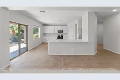 17627 W Evans Drive, Surprise, AZ 85388 - Photo 4