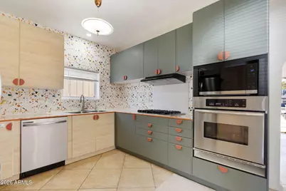 930 E Whitton Avenue, Phoenix, AZ 85014 - Photo 6