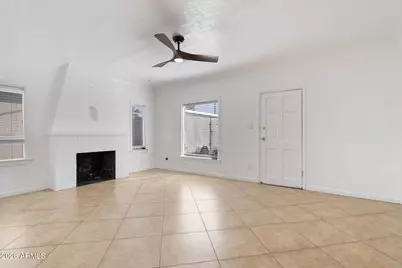 930 E Whitton Avenue, Phoenix, AZ 85014 - Photo 2