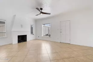 930 E Whitton Ave, Phoenix, AZ 85014 - Photo 2