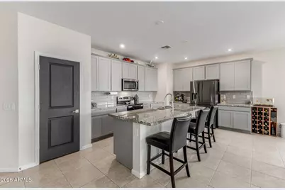 17885 W Daley Lane, Surprise, AZ 85387 - Photo 8