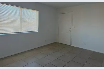 2553 E Pueblo Avenue #1, Phoenix, AZ 85040 - Photo 8