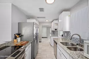 5520 N 37th Ave, Phoenix, AZ 85019 - Photo 8