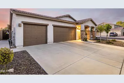 15516 N 169th Avenue, Surprise, AZ 85388 - Photo 2