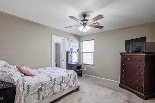 12217 W Chase Ln, Avondale, AZ 85323 - Photo 8