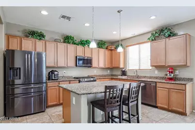 12217 W Chase Lane, Avondale, AZ 85323 - Photo 2