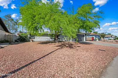 6112 W Saint Moritz Lane, Glendale, AZ 85306 - Photo 8
