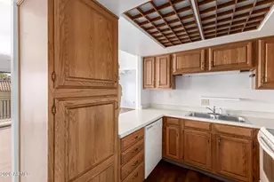 10330 W Thunderbird Blvd, Sun City, AZ 85351 - Photo 10