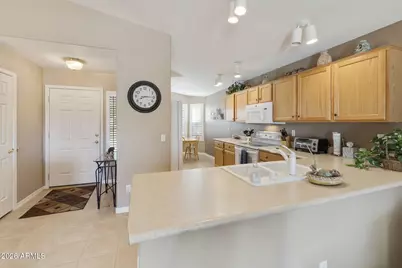 3423 E Cherry Hills Place, Chandler, AZ 85249 - Photo 10