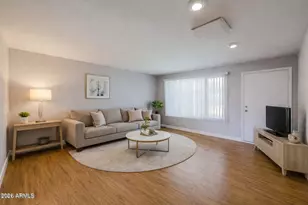 4654 W Tuckey Ln, Glendale, AZ 85301 - Photo 2