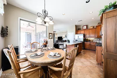 17885 W Desert View Lane, Goodyear, AZ 85338 - Photo 8