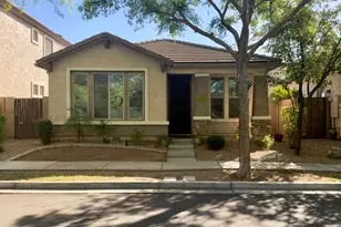 1377 S Chaparral Blvd, Gilbert, AZ 85296 - Photo 1