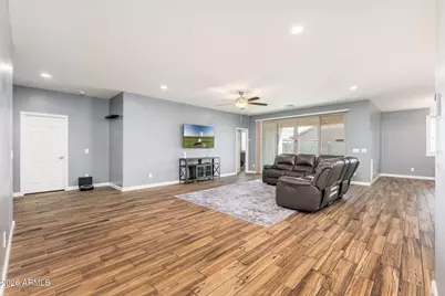 6927 W Puget Avenue, Peoria, AZ 85345 - Photo 2