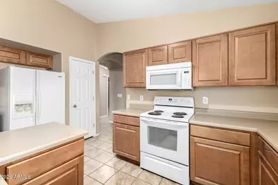 1109 E Mayfield Drive, San Tan Valley, AZ 85143 - Photo 10