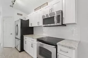 6025 E Beck Ln, Scottsdale, AZ 85254 - Photo 10