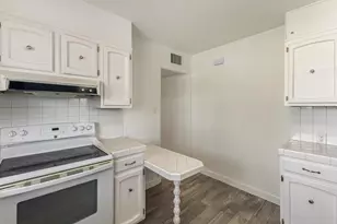 6631 N 12th Pl, Phoenix, AZ 85014 - Photo 8