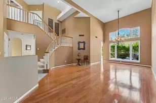 902 E Mescal St, Phoenix, AZ 85020 - Photo 2