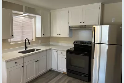 726 E 3rd Avenue, Mesa, AZ 85204 - Photo 2