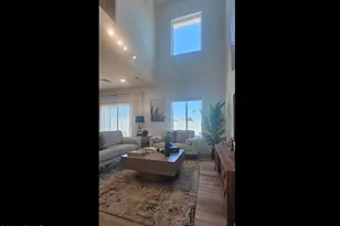 2041 E Michigan Ave E, Phoenix, AZ 85022 - Photo 8