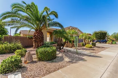 2585 E Carob Drive, Gilbert, AZ 85298 - Photo 2