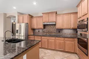 2585 E Carob Dr, Gilbert, AZ 85298 - Photo 20