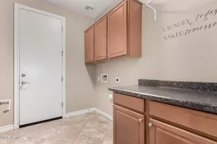 2585 E Carob Dr, Gilbert, AZ 85298 - Photo 30