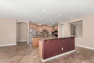 2585 E Carob Dr, Gilbert, AZ 85298 - Photo 18