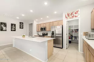37271 W Mondragone Ln, Maricopa, AZ 85138 - Photo 10