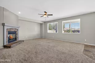 18421 W Mauna Loa Ln, Surprise, AZ 85388 - Photo 20