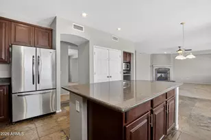 18421 W Mauna Loa Ln, Surprise, AZ 85388 - Photo 12