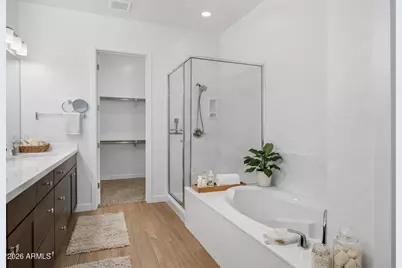 810 E Hopi Trail, Phoenix, AZ 85042 - Photo 18