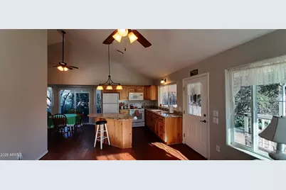 17520 W Foothill Road, Yarnell, AZ 85362 - Photo 6