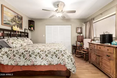 8210 N 50th Avenue, Glendale, AZ 85302 - Photo 16