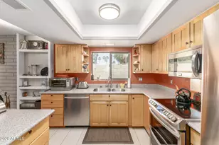 8210 N 50th Ave, Glendale, AZ 85302 - Photo 12