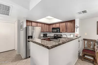 5757 W Eugie Avenue #1027, Glendale, AZ 85304 - Photo 12